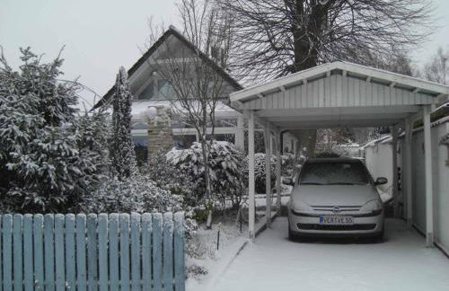 Schöne Ferienwohnung im HAUS SONNENGARTEN mit WLAN und Parkplatz in Achim bei Bremen - Foto 15