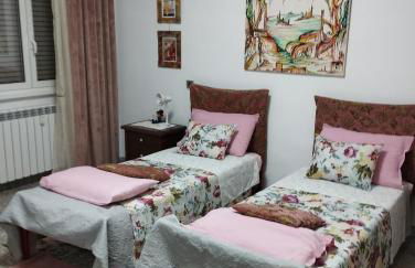 CASA D ARTE MARY 3 camere da letto 2 bagni salotto - Foto 17