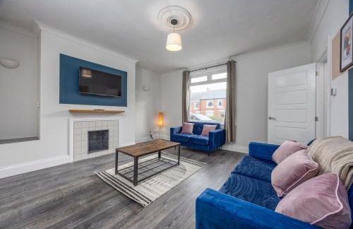 Cosy 3-BR Home in Seaham not far from the beach - Photo 1