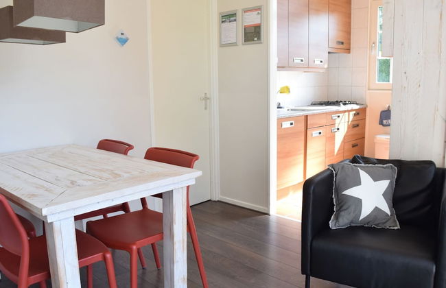 Bungalow in Netherlands With Garden Terrace - Photo 5