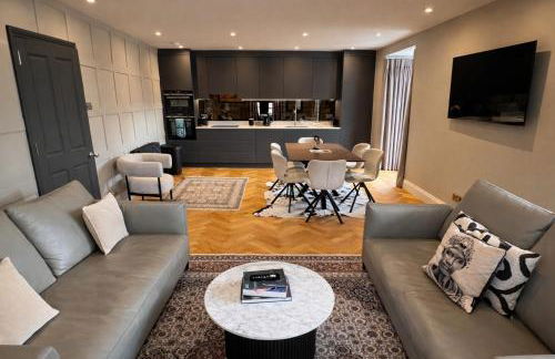 Romeo's Arch - Luxury Apartment with Private Parking - Foto 41