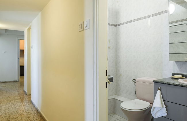 3BR SeaView Apt by the Beach by SeaNRent - Foto 32