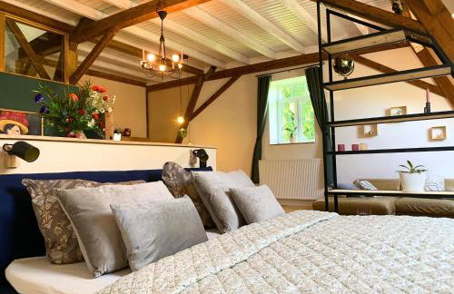 Stilvoll eingerichtetes Studio in historischem Bauernhaus, voll ausgestattet inmitten der Natur auf 75 qm - Foto 1