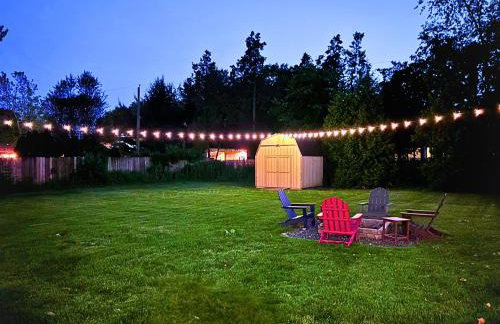 1mi to ND, King Beds, Easy Parking, Pet Friendly, Huge Fenced Yard for Games - Foto 4