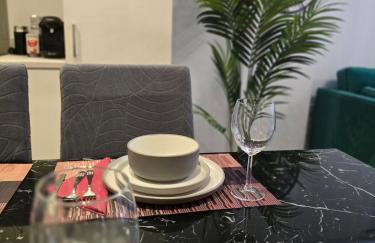 Contemporary 2-bedroom apartment with free gated parking, 2 bathrooms - for families, contractors, travellers for business and leisure - Photo 9