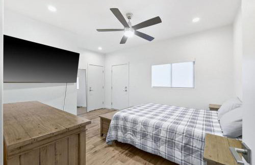 3BR 2BA Retreat with Pool 1 Mile to Downtown - Foto 8