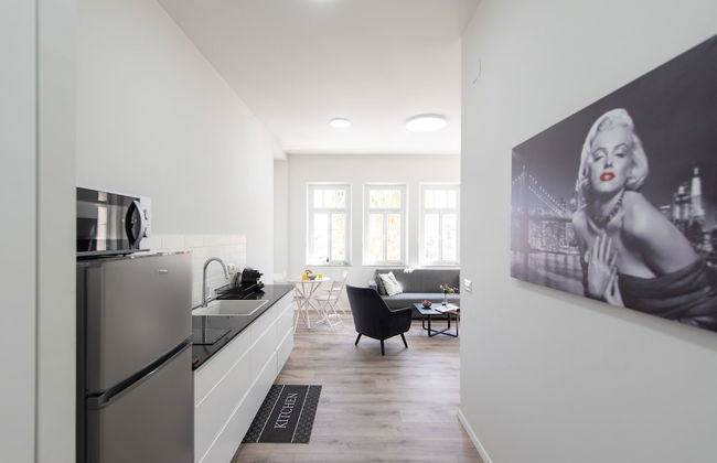 PORT CITY HAIFA- Authentic German Colony - Photo 58