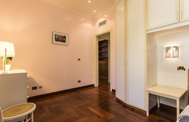 Rental In Rome Ponte Milvio Apartment - Photo 4