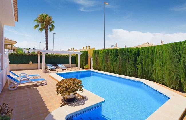 Modern Villa in Benijófar With Private Pool - Foto 28