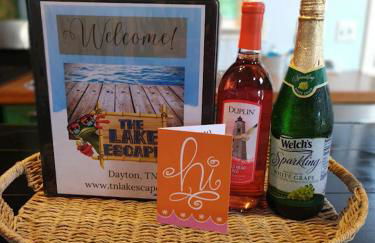 LAKEFRONT Home at Lake Chickamauga! Walk to the Marina! - Foto 4