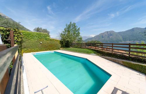 Casa con parcheggio, piscina giardino, barbecue - Foto 1