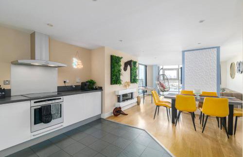 Stunning Thames View 2-Bedroom Apartment 2 Baths & 2 Balconies Sleeps 6 - Foto 10