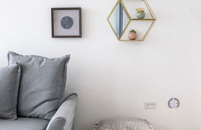 Maria Beach 1BDR Oceanfront Pool Parking - Photo 15