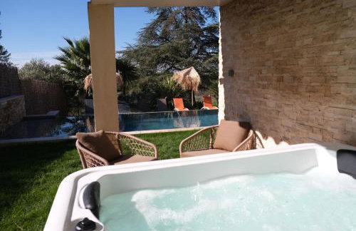 Slpendid villa with heated pool and Jacuzzi for 12 people in Saint-chamas - Foto 11