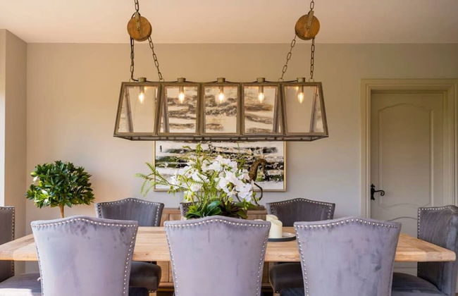 Luxurious 4 Bedroom Vineyard Villa Stanlake Park - Foto 53