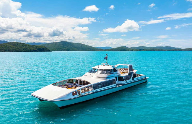 Whitsundays Islands Boat Tour - Photo 2