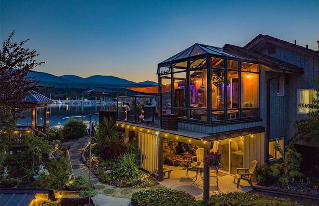 Suite at Trails End Beach House - Photo 1