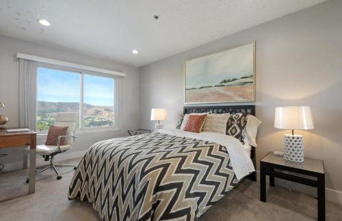 Serene Home on the Hill with amazing view! near SF - Foto 25