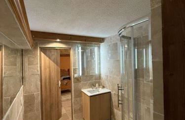 Le Savoyard - Bar & Jacuzzi - Foto 13