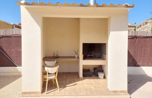 La casica de madera con Jacuzzi exterior y barbacoa - Foto 42