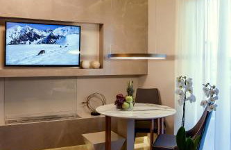 L-Suites - Photo 11