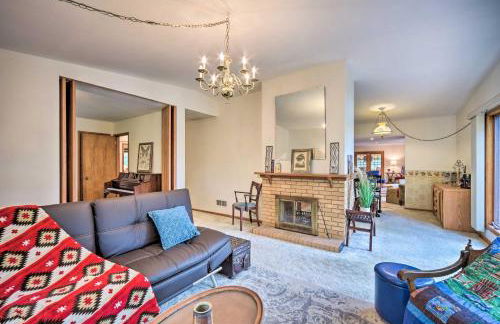 Lakeside Spooner Home with Game Room and Views! - Foto 12