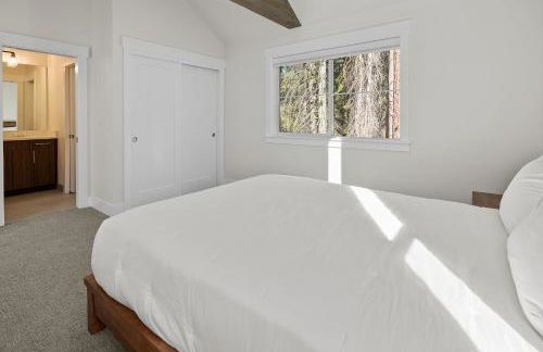 Wildwood Cabin at Suncadia- Hot Tub, Firepit, BBQ, Gourmet Kitchen, Fireplace, Smart TVs, Hi-speed Wi-Fi, Secluded - Foto 28