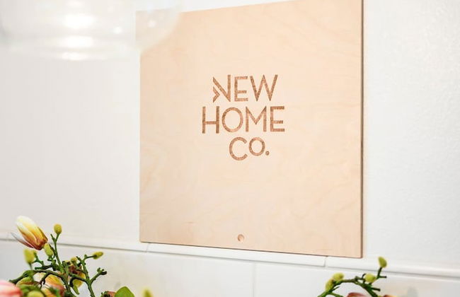 Chic Modern Retreat With Stunning Views - Photo 54