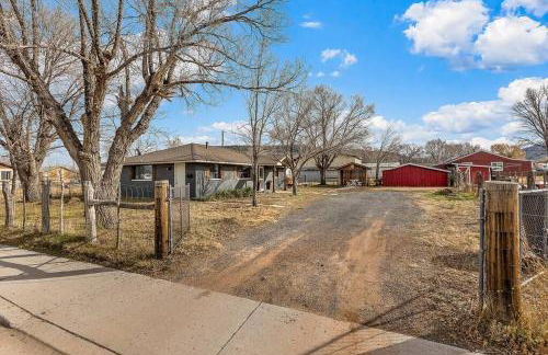 Grand Canyon Ranch Home - Western History - Big city lot - AC! - Photo 29