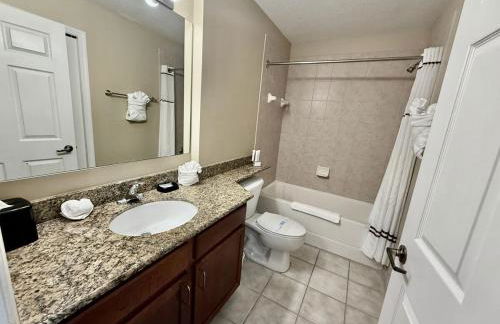 Entire Condo - 3Bed 2Bath- 5 mins to Disney Park - Foto 11