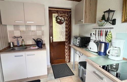 Gemuetliches-kleines-Ferienhaeuschen-Nr-3-im-Harz-fuer-max-3-Personen-inkl-Balkon - Foto 3