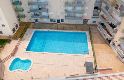 Apartamento en primera línea de playa con vistas al mar - Foto 14