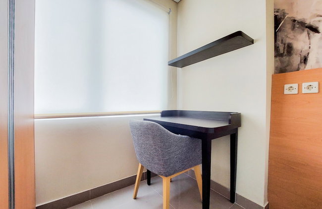 Homey And Comfort Studio Apartment At B Residence - Foto 4