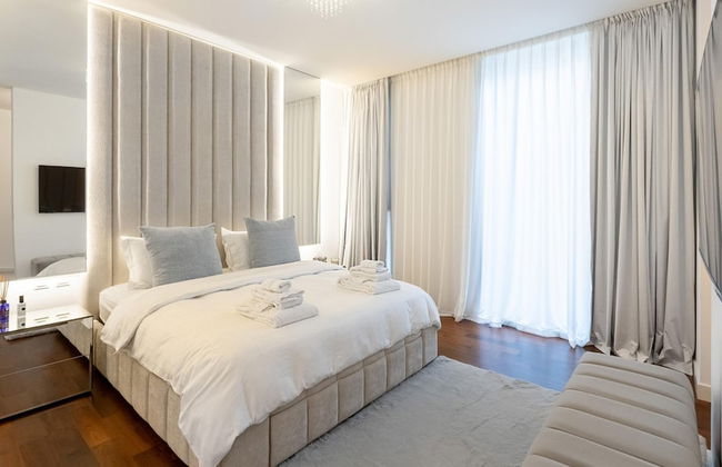 Trendy City Walk Living w Pool View Balcony - Photo 6