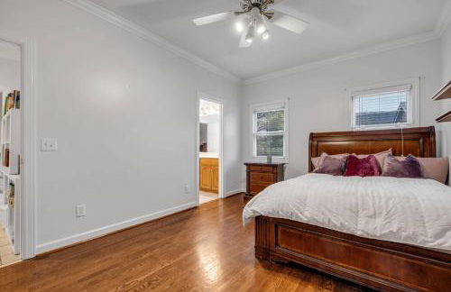 LakeFront | HotTub | Dock | 4BD4.5BA | FreeParking - Foto 9