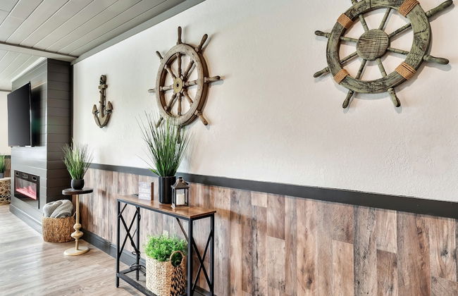 The Lodge at Lakeside - Photo 40