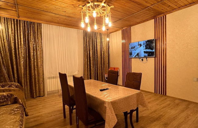 Cozy House With Swimming Pool Near City Center - Foto 1