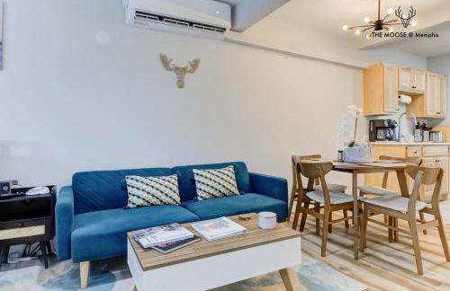 The Moose #11 - Luxe Modern loft with King Bed, Free Parking & Wi-Fi - Foto 1