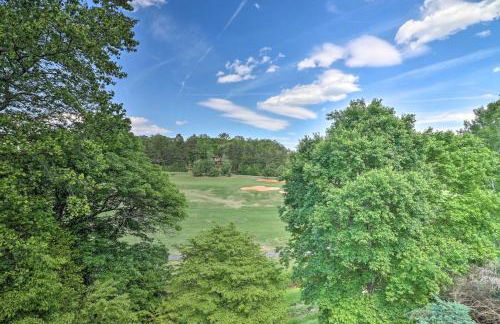 Indoor Pool and Golf Course Views Lake Lure Condo! - Foto 19