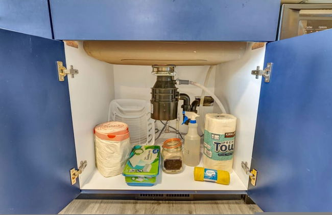 Charming 2BR w King Queen Close to SLC - Foto 18