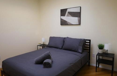 Family Friendly 4BR 2BA in Prime NYC Location - Foto 2