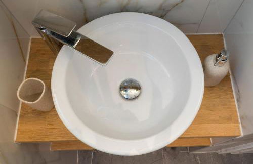 Highway Haven - Halandri - Foto 19