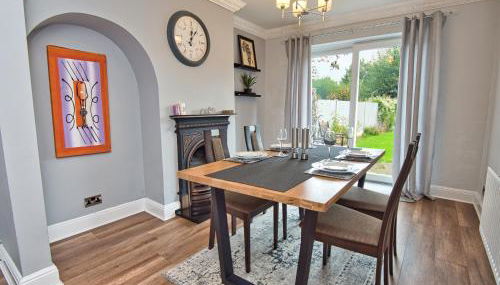 Cosy 3 bed with Parking- Family and Contractors - Foto 5