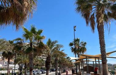 Luxury beachfront apartment with pool, sauna, fitness and gym in province Malaga, Andalusia - Photo 24