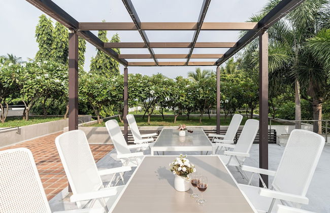 Truliv Villa Seraya - Foto 18