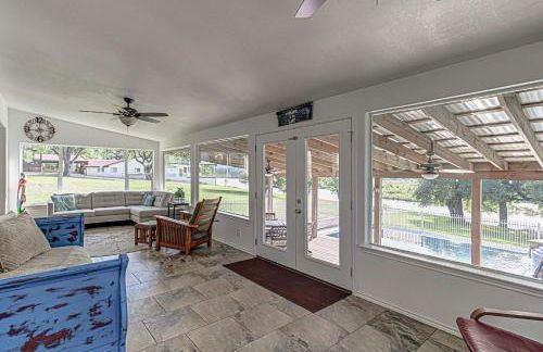 Waterfront 3BR Retreat - Pool & Hot Tub - Foto 38