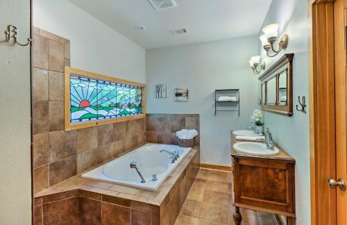 Heber Springs Family Lake House Fire Pit and Decks - Foto 17