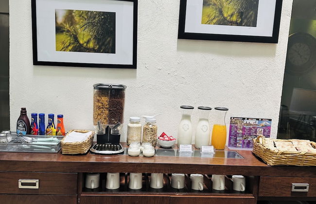 Lombardo Suites - Photo 30