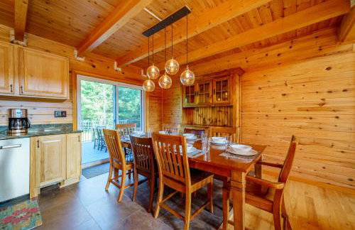 Adirondack Alpine Cabin with Hot Tub, Near Whiteface, Lake Placid, Game Rm, Fenced Yard, Views - Foto 22