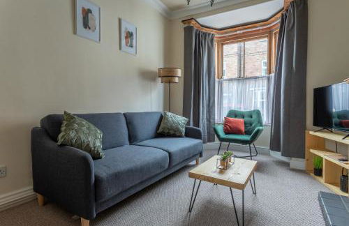 Milton Stays - Cosy 2 Bed House, 2 Floors, 15 min Walk to City Center, for up to 6 - Period Features, Cottage Style, Fireplace, Superfast Wi-Fi, Private Garden, Free On Street Parking - Foto 1